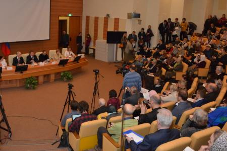 "Электронное общество - угроза перевода России под внешнее управление". Круглый стол фракции КПРФ в Госдуме
