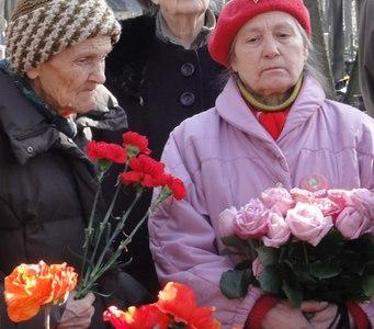 В Москве прошла акция "Цветы для Виктора Илюхина - 2015"