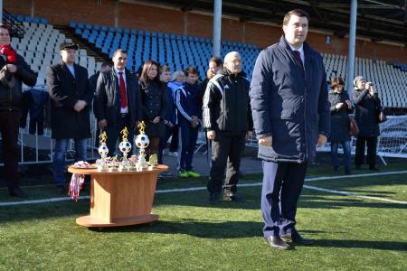 Депутат Госдумы Олег Лебедев: «Спорт научит ребят трудолюбию и приучит к дисциплине» 