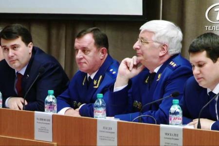 Депутат Госдумы Олег Лебедев принял участие в заседании Тульской областной Думы и провел встречу с новым прокурором региона