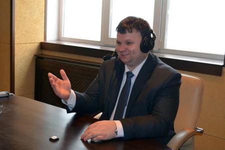 Тульская область. Секретарь обкома партии Виктор Новиков поздравил с 8 марта слушательниц радио «Милицейская волна»