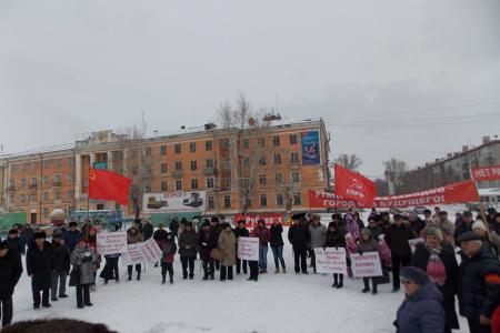 Коммунисты Алтайского края проводят митинги и пикеты против антинародной социальной политики власти