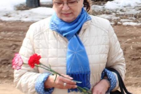 Депутат-коммунист Ольга Алимова — за патриотическое воспитание молодежи