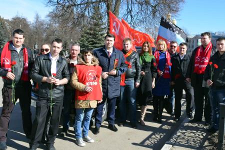 Крым вернулся домой! Олег Лебедев возглавил автопробег тульских коммунистов