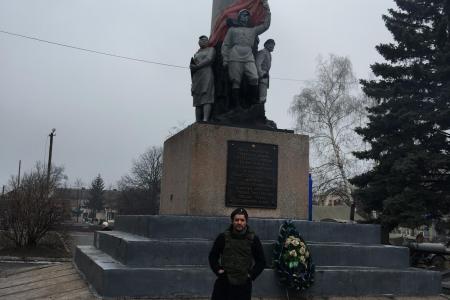 Депутат-коммунист А.А. Ющенко посетил с гуманитарным визитом Дебальцево 
