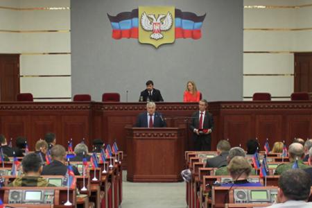 Делегация коммунистов во главе с К.К. Тайсаевым посетила с гуманитарным визитом Донецкую и Луганскую Народные Республики