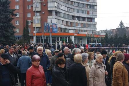 В Северной Осетии прошел многочисленный митинг в поддержку развития промышленности, сельского хозяйства и в поддержку жителей Новороссии