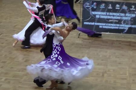 Юная танцевальная пара спортклуба КПРФ достойно выступила на Чемпионате России
