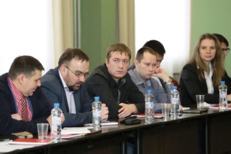 Д.Г. Новиков провёл обмен мнениями с выпускниками Центра политической учёбы ЦК КПРФ