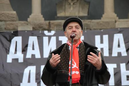 Дайте нам дышать! Экологический митинг в Челябинске