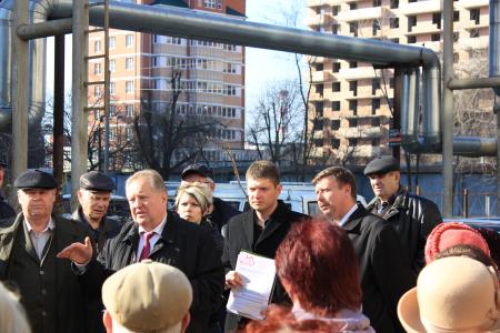 Краснодар. "Народная приемная" депутата С.П.Обухова на Гидрострое провела массовые собрания во дворах