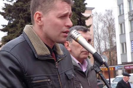 «Правительство Медведева в отставку!». Акция протеста в Иваново