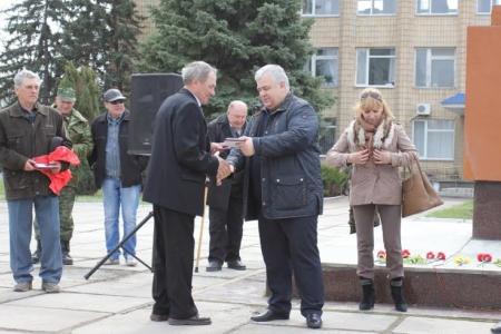 Делегация КПРФ приняла участие в открытии памятника В.И. Ленину на Донбассе