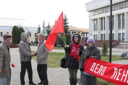 Калуга. Ленин жил, Ленин жив, Ленин будет жить!