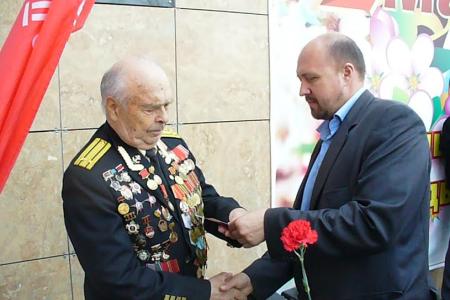 Мемориальную доску И.В. Сталину открыли в приморском Уссурийске