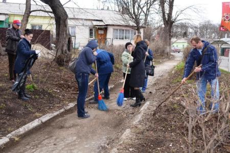 Олег Лебедев: Мы продолжаем проводить субботники и ремонт памятников В.И. Ленину в Тульской области