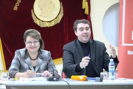 Лишь мирная революция спасет Россию от майдана... Пресс-конференция Саратовского обкома КПРФ