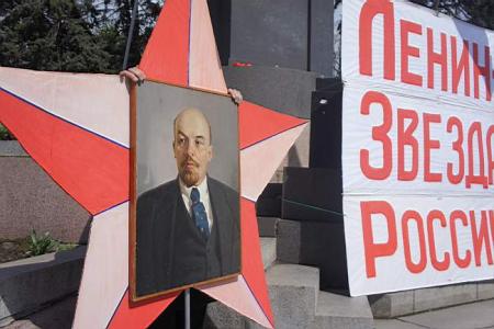 Коммунисты Ростова-на-Дону отметили 145-летие Вождя мировой революции возложением цветов
