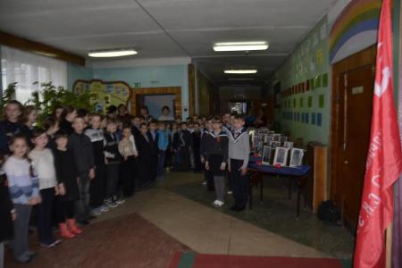 ​Комсомольцы Белгородской области дали старт федеральной акции: "Копия знамени Победы"