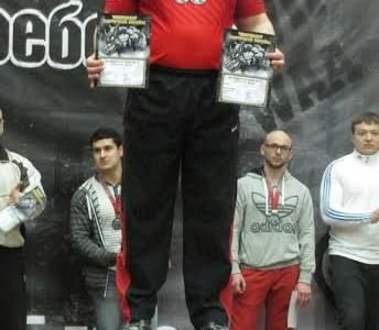 Спортсмен СК КПРФ Денис Оглоблин установил новый мировой рекорд
