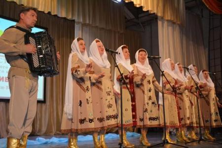 В Красноярске прошел фестивальный концерт русского народного творчества «Таланты сибиряков»
