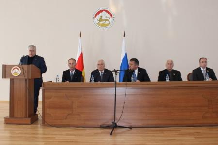 Делегация коммунистов во главе с К.К. Тайсаевым прибыла в Южную Осетию для участия в заседании Парламента 