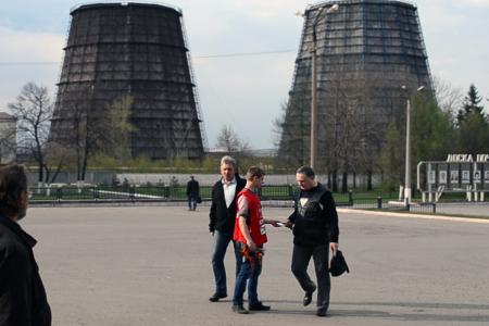 Город-герой Тула. Коммунисты приглашают рабочих тульских заводов на Первомайскую демонстрацию 