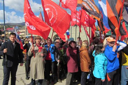 Республика Крым. Коммунисты приняли участие в Алуште в митинге, посвященном 71-й годовщине освобождения города от немецко-фашистских захватчиков