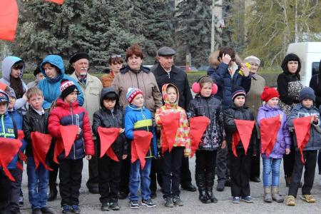 В День рождения Владимира Ильича Ленина сталинградские коммунисты провели митинг