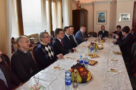 Г.А. Зюганов наградил памятной медалью ЦК КПРФ группу российский журналистов, освещавших события из  «горячих точек»