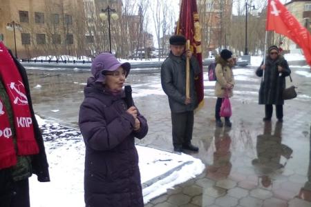 Ямало-Ненецкий АО. В Салехарде прошел митинг в честь 145-ой годовщины со дня рождения В.И. Ленина 