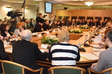 Г.А. Зюганов выступил в Госдуме на «круглом столе», посвященном экологическим проблемам пчеловодства