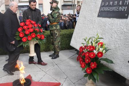 Республика Молдова. На Бельцком мемориале почтили память павших в боях за освобождение города