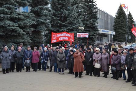 Массовые митинги в Московской области: Даешь закон о «Детях войны»