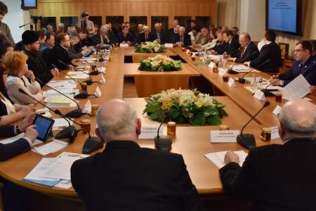 Г.А. Зюганов выступил в Госдуме на «круглом столе», посвященном экологическим проблемам пчеловодства
