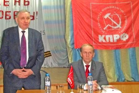 Ивановская область. Депутаты-коммунисты А.А. Пономарев  и В.В. Кленов встретились с избирателями Кинешмы