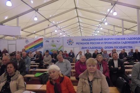 Калининград. Коммунисты в гостях у садоводов