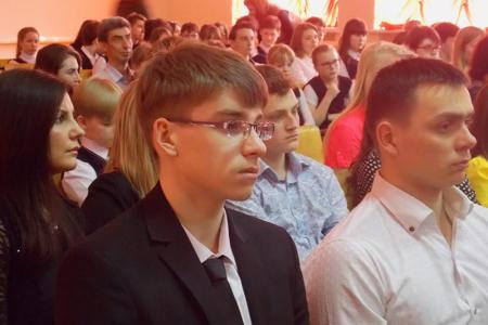Алтайские коммунисты организовали телемост между старшеклассниками Донецка и Барнаула