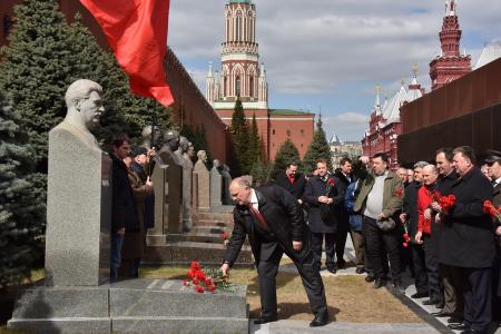 Величие и подвиг Ленина
