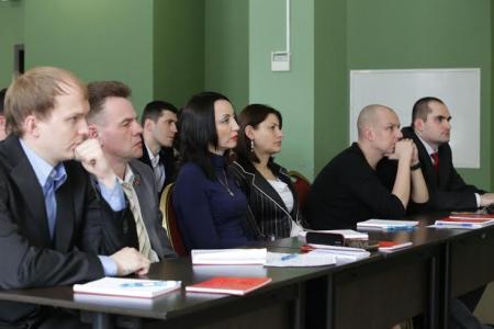 «Тот, кто вооружен знанием, - непобедим!». Д.Г. Новиков открыл обучение двенадцатого потока в Центре политической учёбы