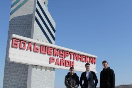 Красноярские комсомольцы провели открытый урок-встречу "Знамя нашей Победы"