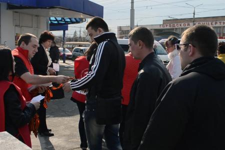 Город-герой Тула. Коммунисты приглашают рабочих тульских заводов на Первомайскую демонстрацию 