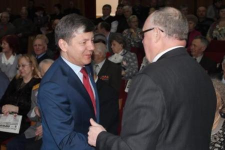 Д.Г. Новиков принял участие в торжественном собрании, организованном Новгородским обкомом КПРФ в честь 70-летия Победы советского народа в Великой Отечественной войне