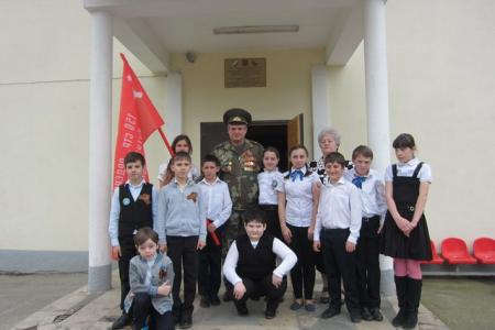 Краснодарский край, г.Сочи. Знамя Победы – в каждую школу!
