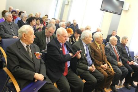 Лидер свердловских коммунистов А.Н. Ивачев представил инициативу о проведении областного референдума в поддержку закона КПРФ «О детях войны» на Пленуме Екатеринбургского Совета ветеранов