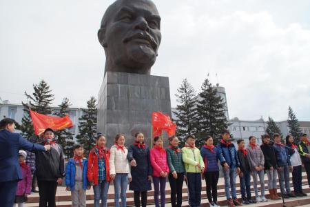 Республика Бурятия: торжественный митинг, посвященный 145-й годовщине со Дня рождения В.И. Ленина