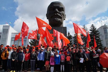 Республика Бурятия: торжественный митинг, посвященный 145-й годовщине со Дня рождения В.И. Ленина