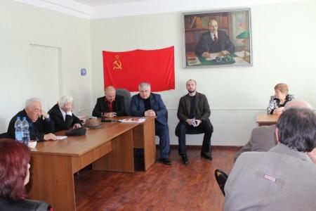 Делегация коммунистов во главе с К.К. Тайсаевым прибыла в Южную Осетию для участия в заседании Парламента 