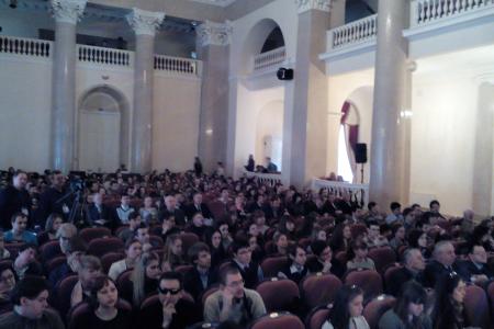 Санкт-Петербург: «Нам не забыть, как завоёвано то счастье…»