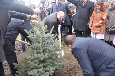 Г.А. Зюганов: "Мы должны объединиться в это трудное время". Информация о рабочем визите Председателя ЦК КПРФ в подмосковный Королев